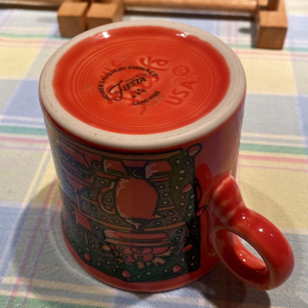 Fiestaware persimmon Christmas mug made for Betty Crocker. Perfect condition - Picture 5 of 6